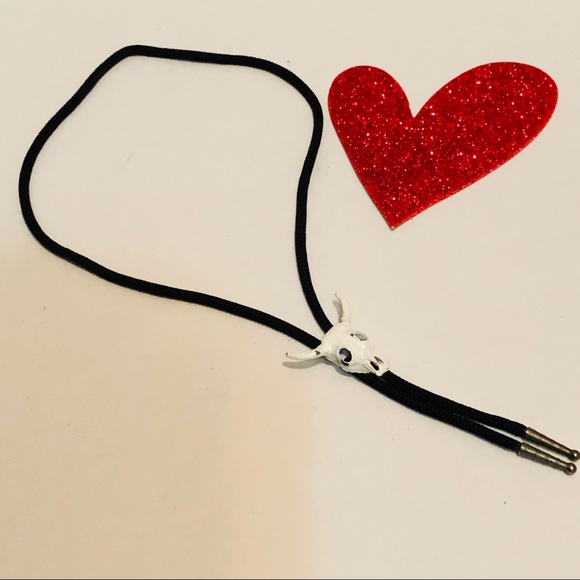 VINTAGE Buffalo skull head tie unique necklace. - Picture 2 of 6